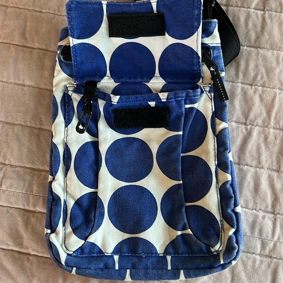 Kavu crossbody cotton canvas royal blue white polka dots adjustable black strap - Picture 6 of 11